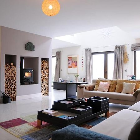 Modern 4 Bedroom House Ring Of Kerry -Killarney Eksteriør billede