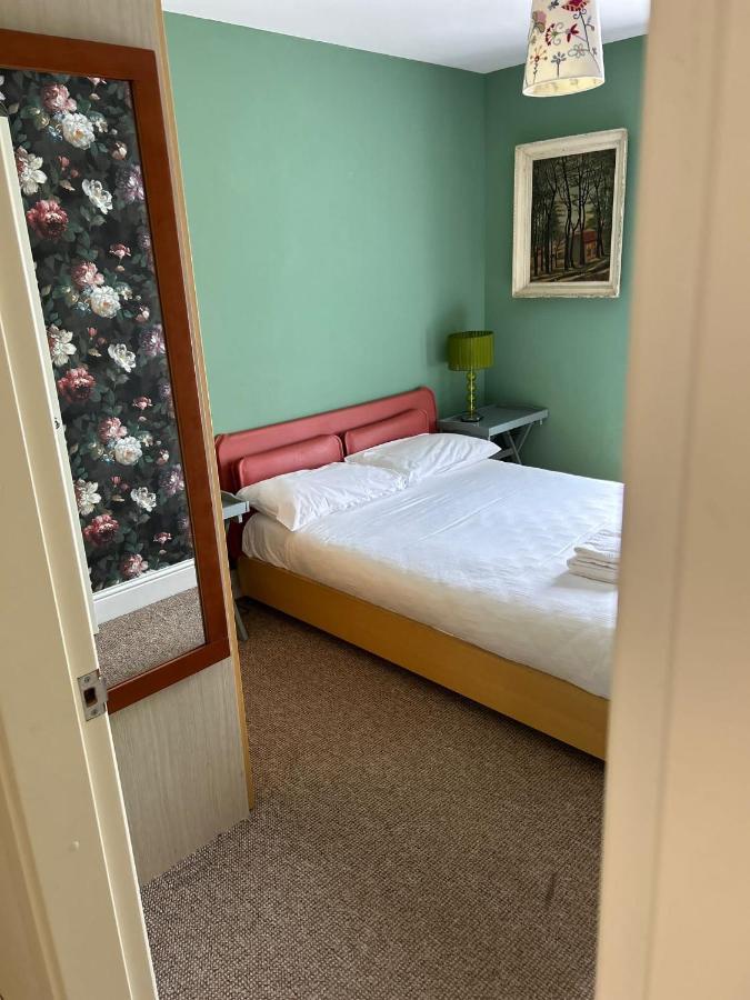 Modern 4 Bedroom House Ring Of Kerry -Killarney Eksteriør billede